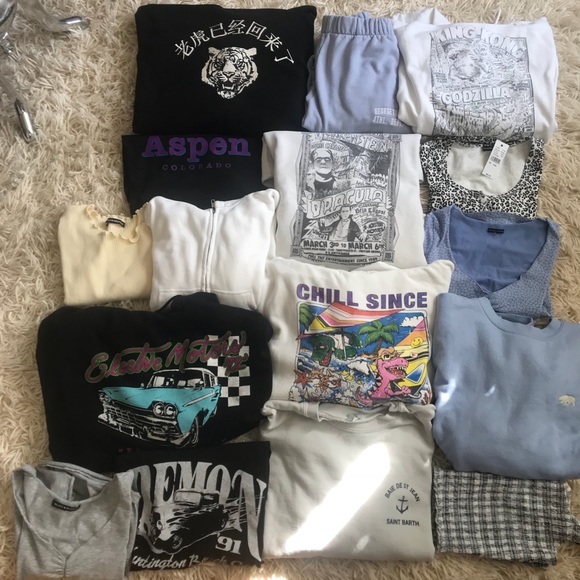 BRANDY MELVILLE MYSTERY BOX - Picture 3 of 7